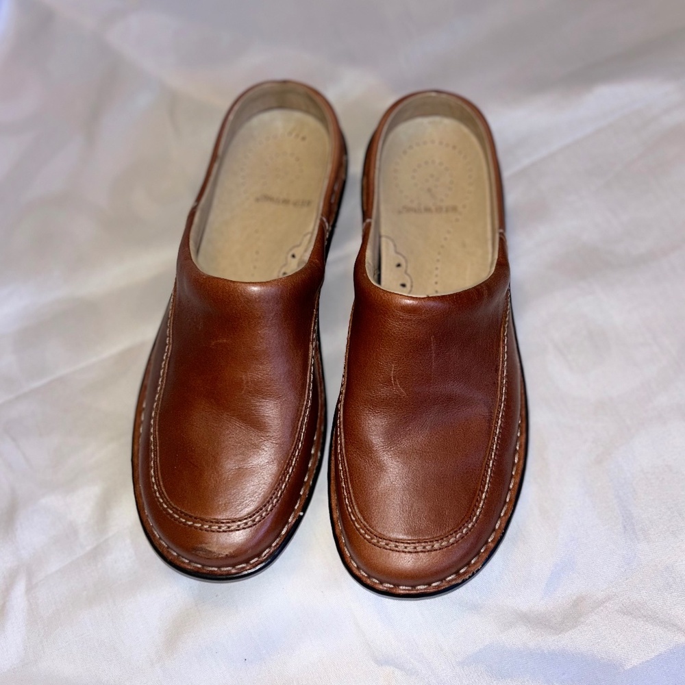 NEW Red Wing mules 7.5